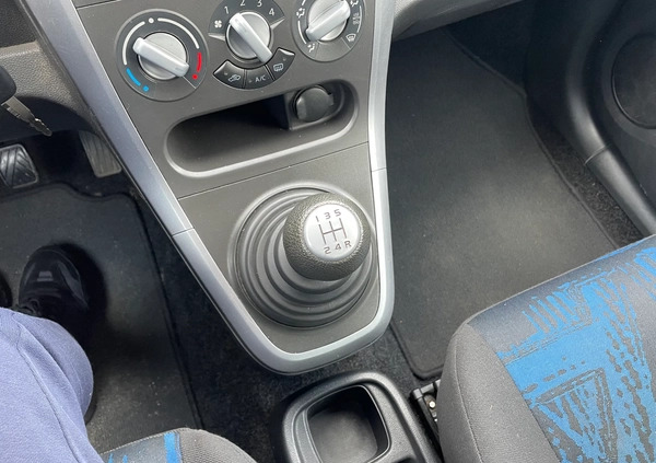 Opel Agila cena 18450 przebieg: 118000, rok produkcji 2011 z Tarczyn małe 379